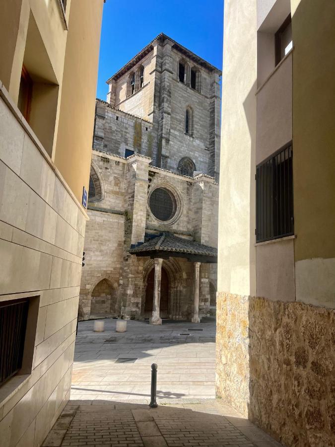 Atuaire Home Mirador De Saldana En Pleno Centro Historico Burgo Eksteriør bilde